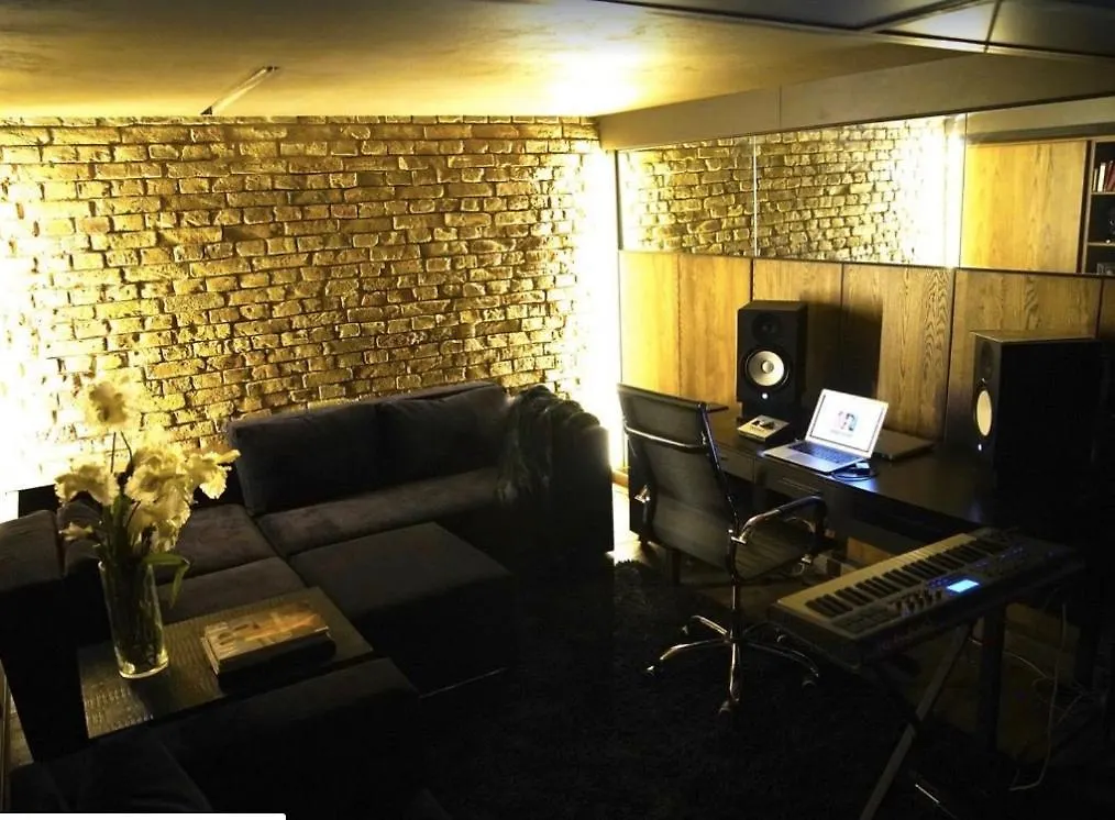 公寓 基輔The Armani Loft -In City Center公寓